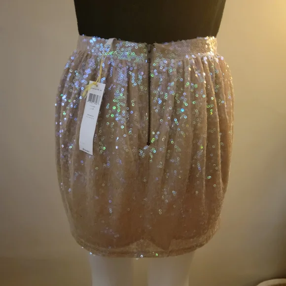 BCBGeneration Sequin Mini Skirt NWT - Picture 2 of 8
